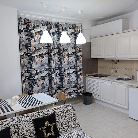 Apartmán In Bed With Lisbon 15E Amadora Exteriér fotografie