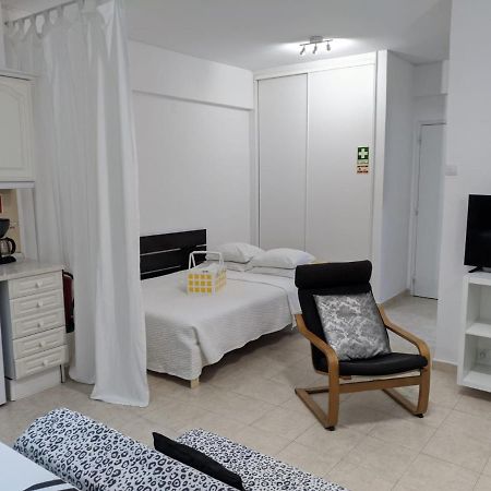 Apartmán In Bed With Lisbon 15E Amadora Exteriér fotografie